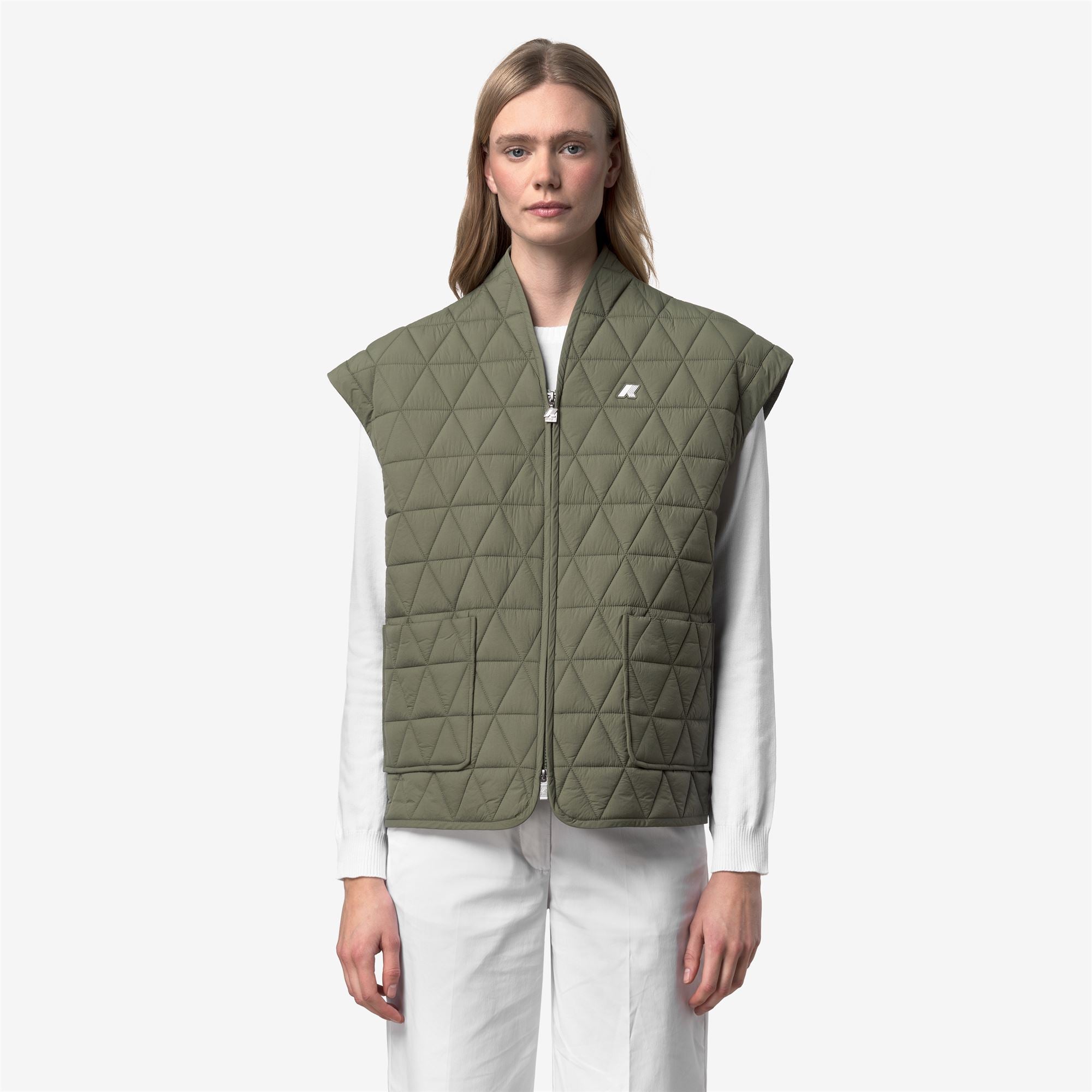 トップス MARNI 21AW Diamond Quilt Vest トップス MARNI 21AW Diamond Quilt Vest DIAMOND-QUILTED PUFFER VEST