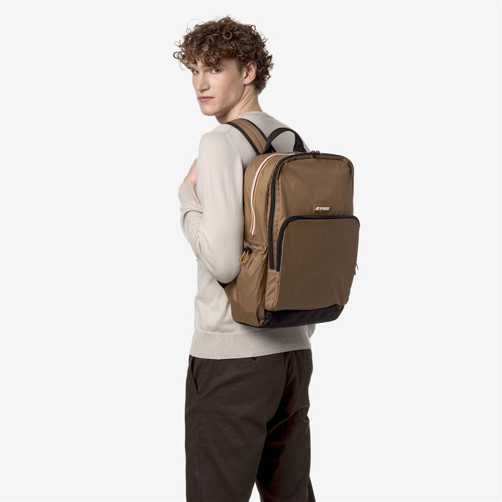 Bags Unisex GIZY Backpack BROWN CORDA Dressed Back (jpg Rgb)		