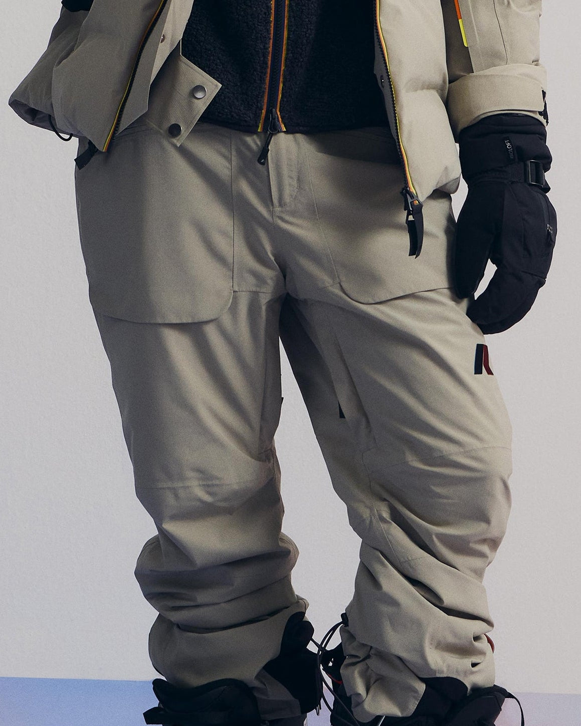 K-Way: Pantaloni da sci tecnici  Impermeabili, con ginocchia preformate e fondo gamba compatibile con gli scarponi. Libertà di movimento e gestione ottimale del calore.