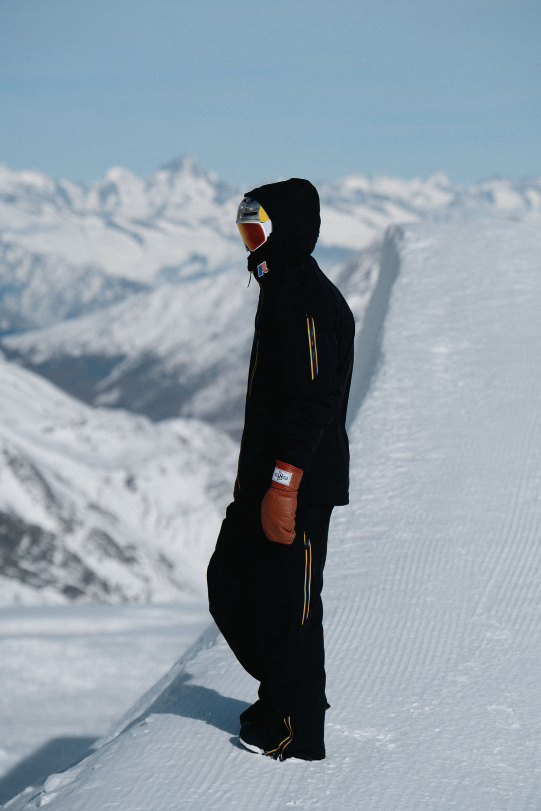 K-Way: Siluetas limpias, acabados técnicos y el característico rojo de Scotty...