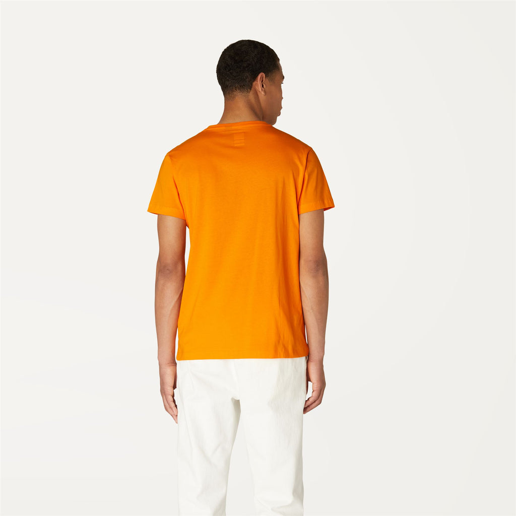 T-Shirts & Top_UNISEX_LE VRAI EDOUARD_T-Shirt_Orange - Commercial 6