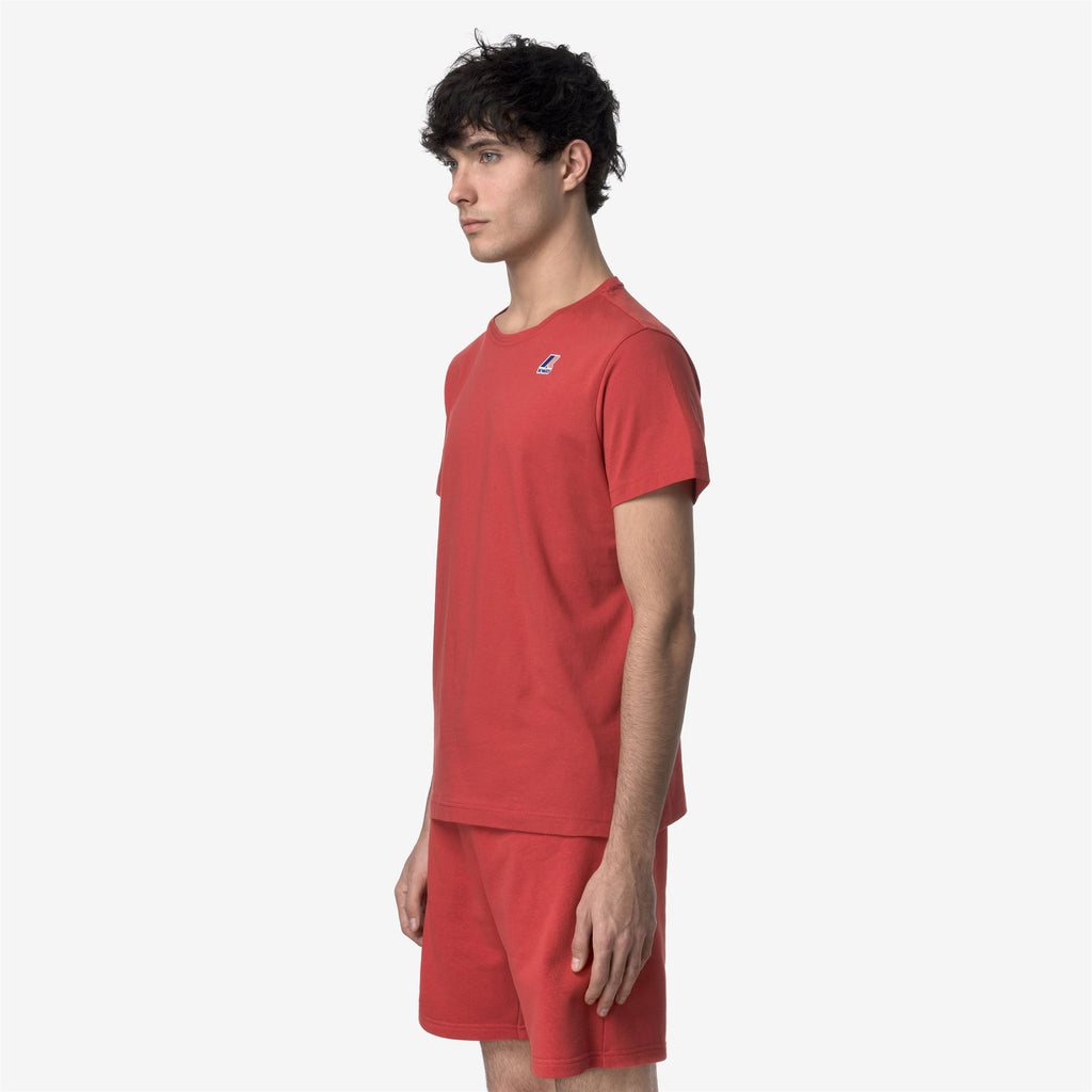 T-Shirts & Top_UNISEX_LE VRAI EDOUARD_T-Shirt_Red Jasper - Commercial 5