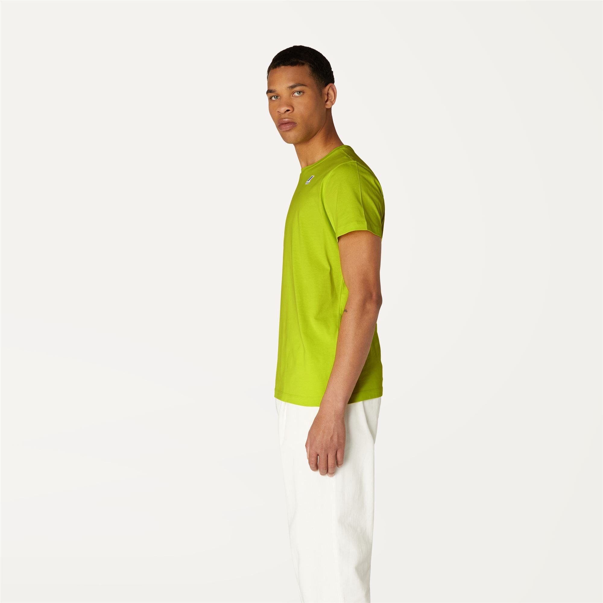 T-Shirts & Top_UNISEX_LE VRAI EDOUARD_T-Shirt_Green Sulphur - Commercial 5