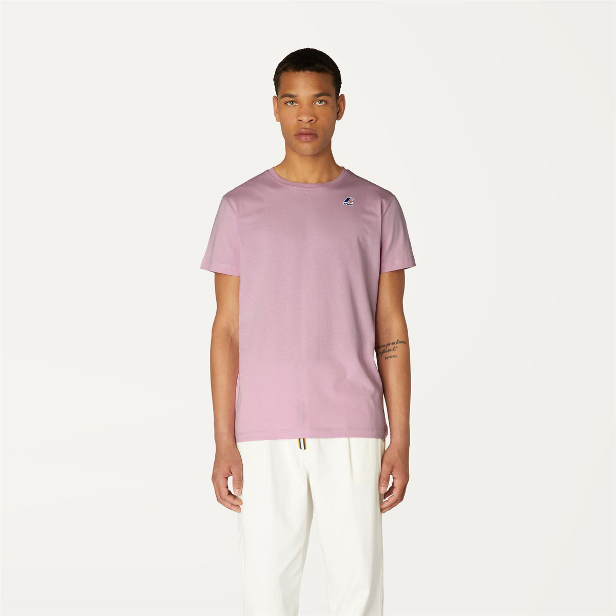 T-Shirts & Top_UNISEX_LE VRAI EDOUARD_T-Shirt_Pink Lavender - Commercial 4