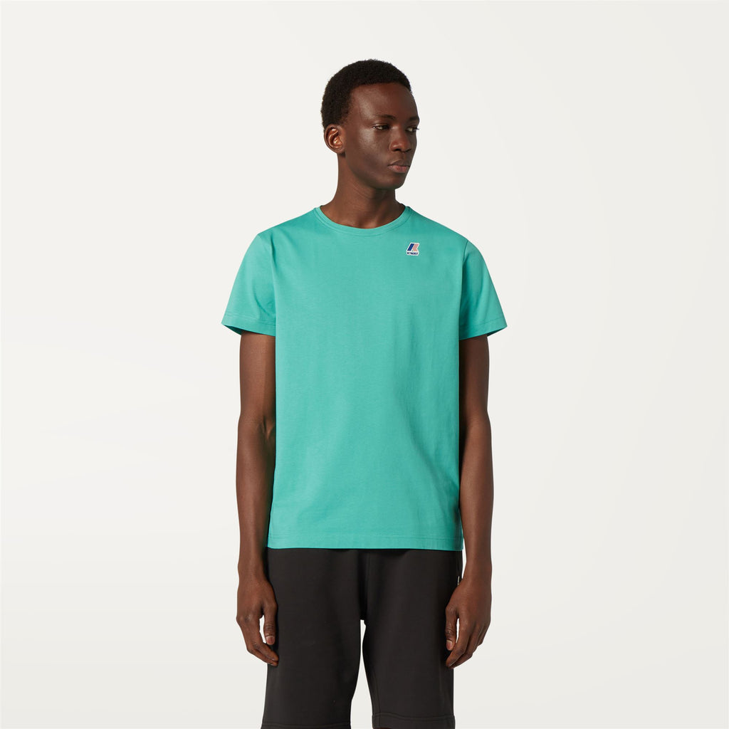 T-Shirts & Top_Unisex_LE VRAI EDOUARD_T-Shirt_Green Marine - Commercial 4