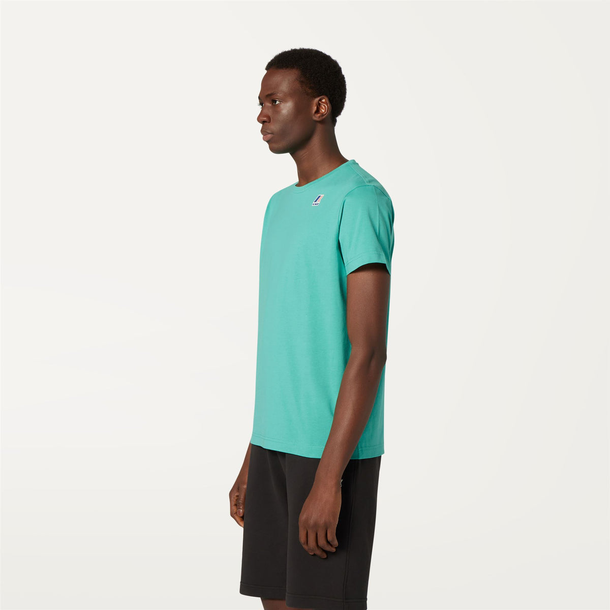 T-Shirts & Top_Unisex_LE VRAI EDOUARD_T-Shirt_Green Marine - Commercial 5