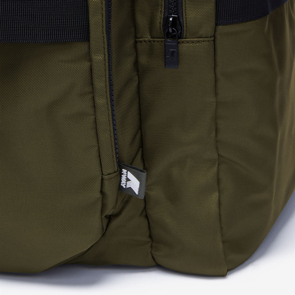 Bags_Unisex_ESSONNE_Duffle_GREEN BLACKISH - Commercial 3