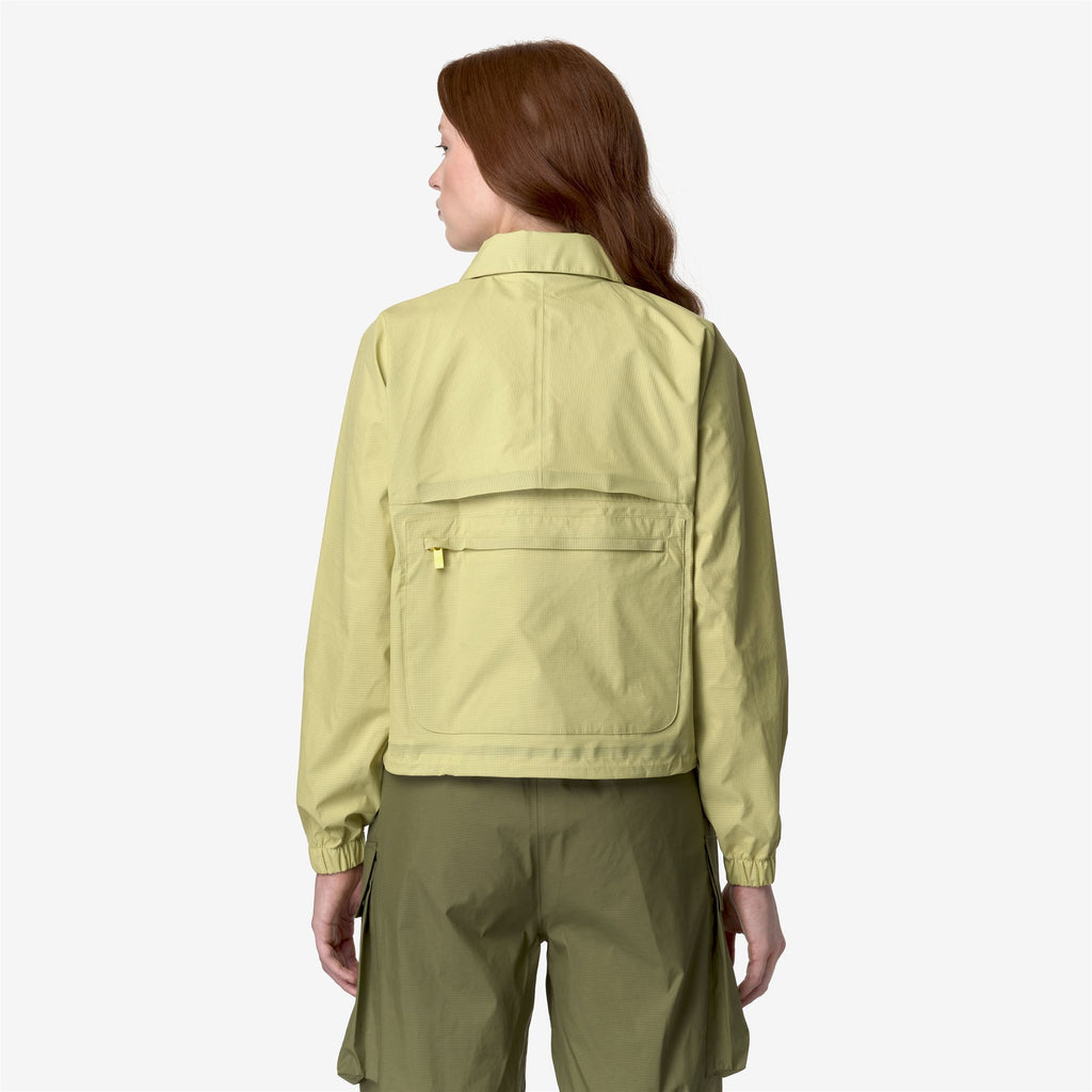 Jackets_WOMAN_SOI-SHELL_Short_Yellow Soleil - Commercial 6