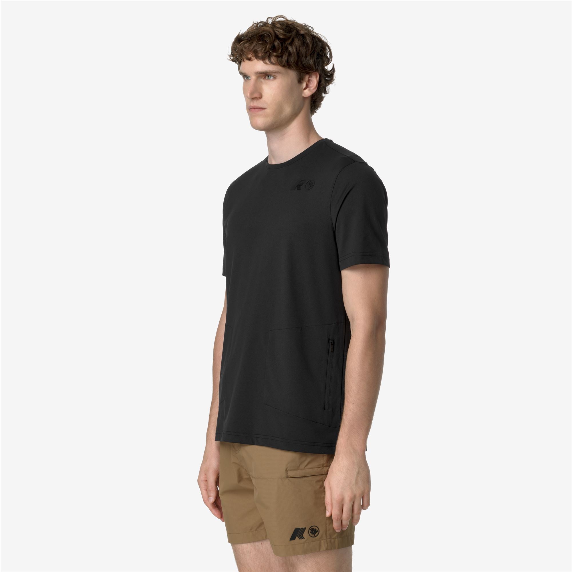 T-Shirts & Top_UNISEX_SERIL CORAL GARDENERS_T-Shirt_Black Pure - Commercial 5