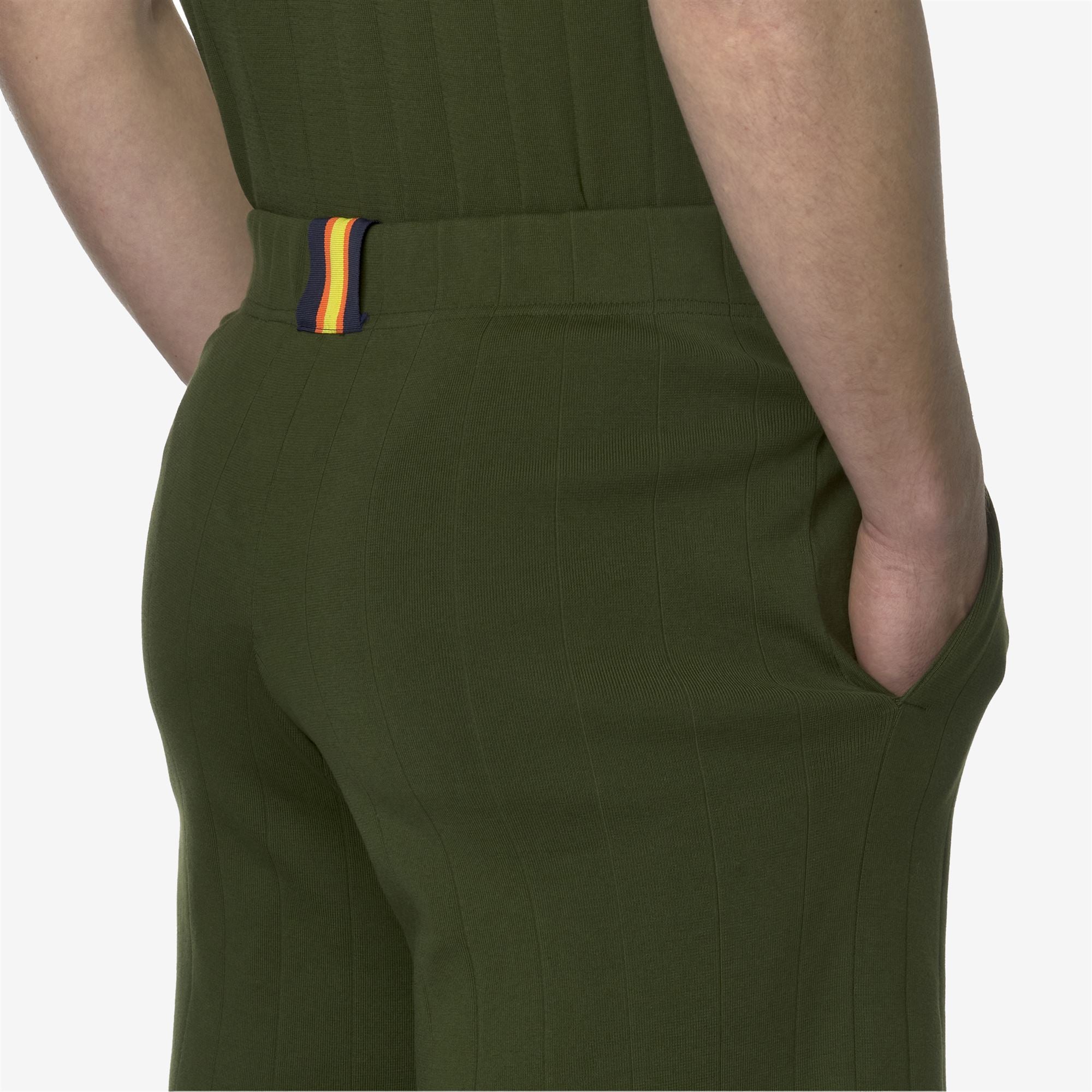 Shorts_UNISEX_LEOBEN KNITTED_Sport Shorts_GREEN SPHAGNUM - Commercial 7