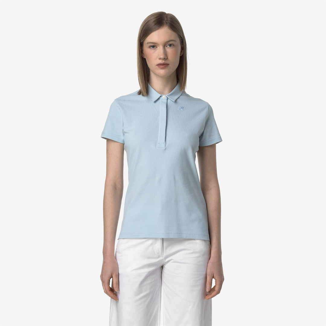 Camisa polo de piqué elástica azul bebé para mujer casual 01