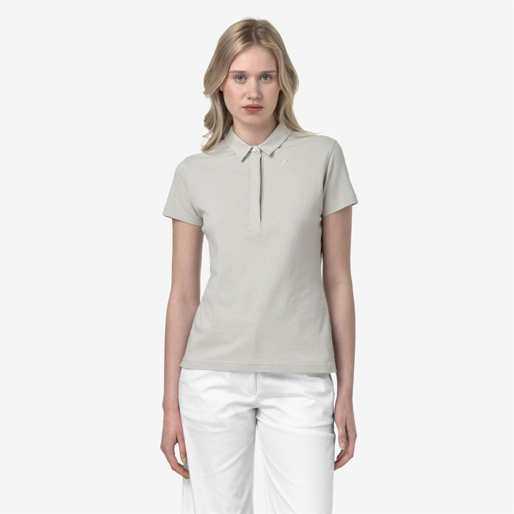 Camisa polo de piqué elástico beige y gris para mujer casual 1