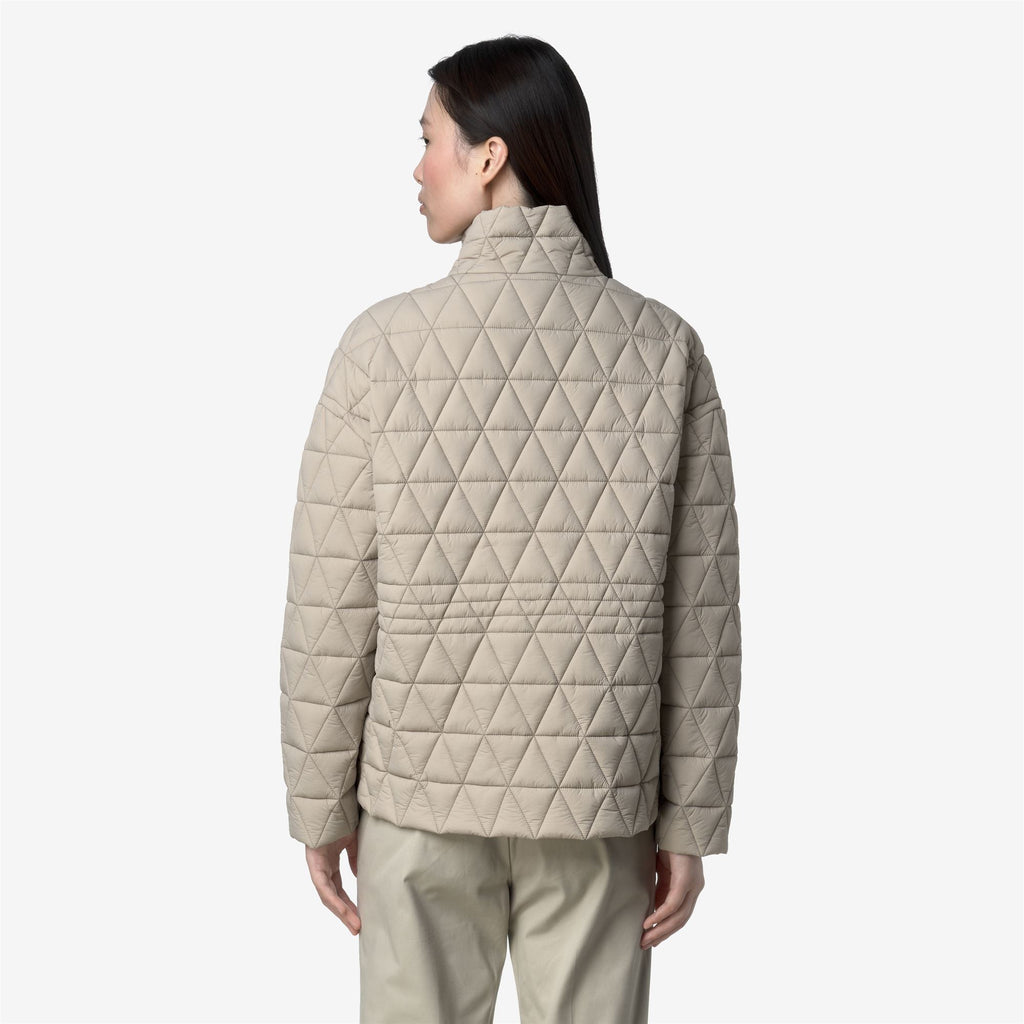 Jackets_WOMAN_SELENE DIAMOND QUILTED WARM_Mid_Beige Cashmere - Commercial 6