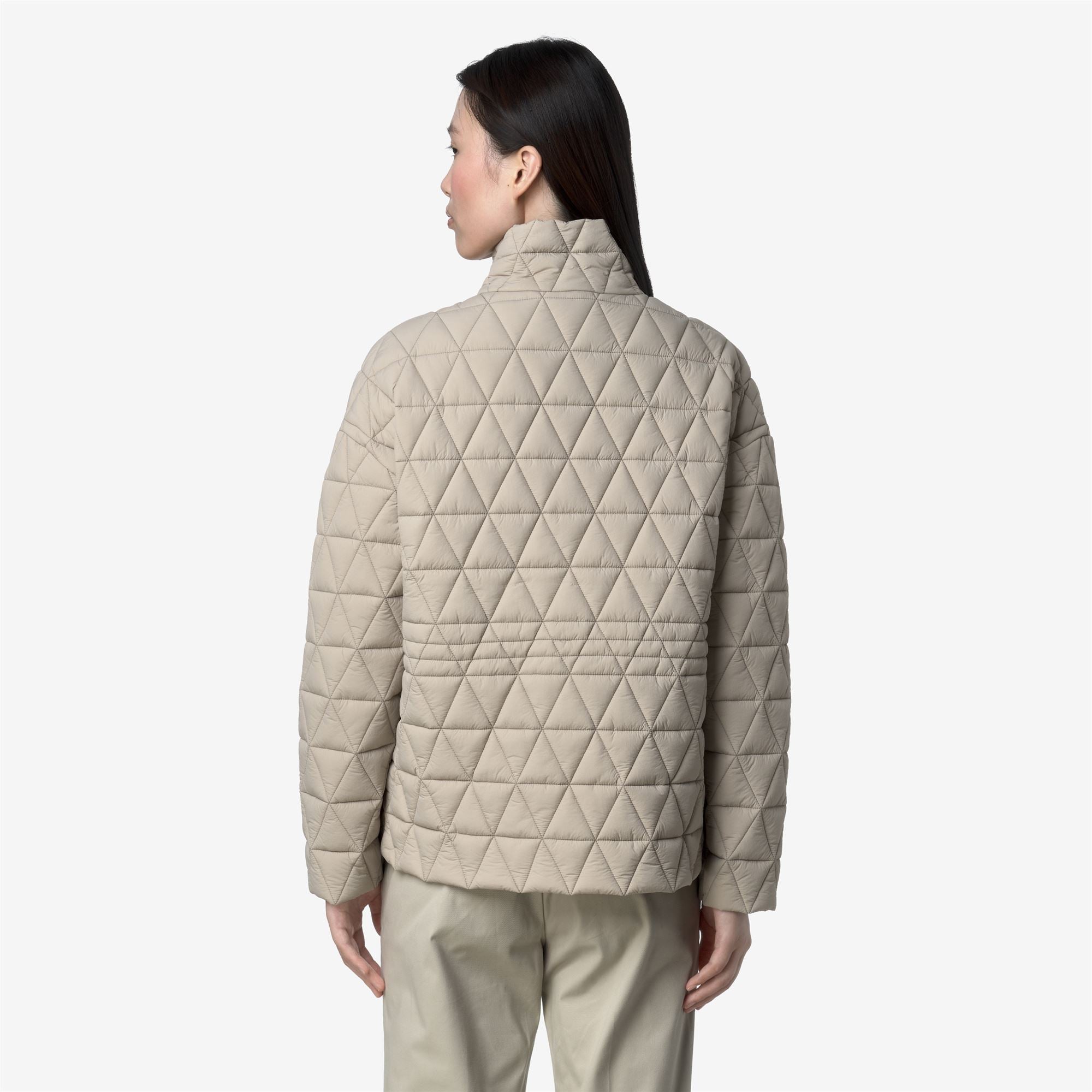 Jackets_WOMAN_SELENE DIAMOND QUILTED WARM_Mid_Beige Cashmere - Commercial 6