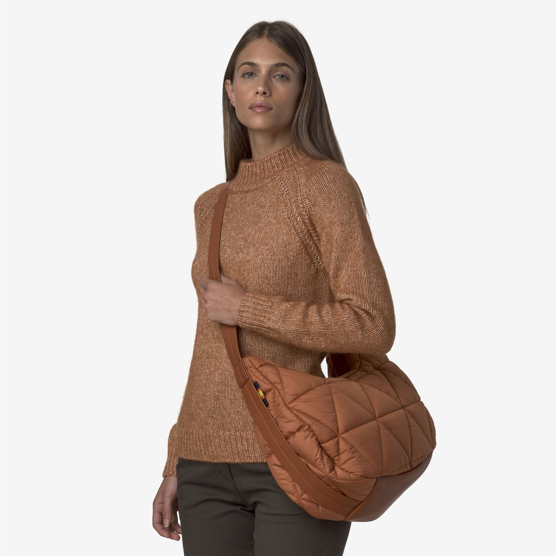 Borsa a tracolla trapuntata arancione da donna per l'uso quotidiano main