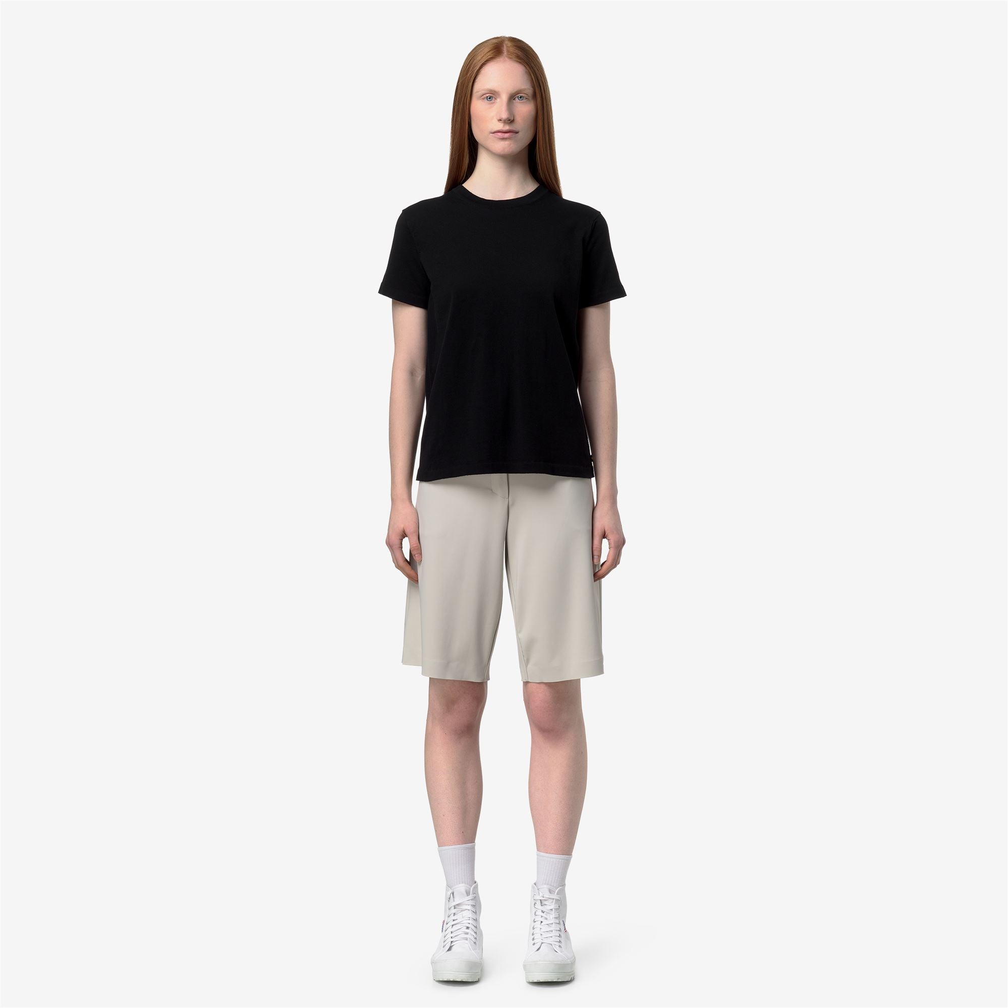 Knitwear_Woman_LASCAUX_Pull Over_Black Pure - Commercial 4
