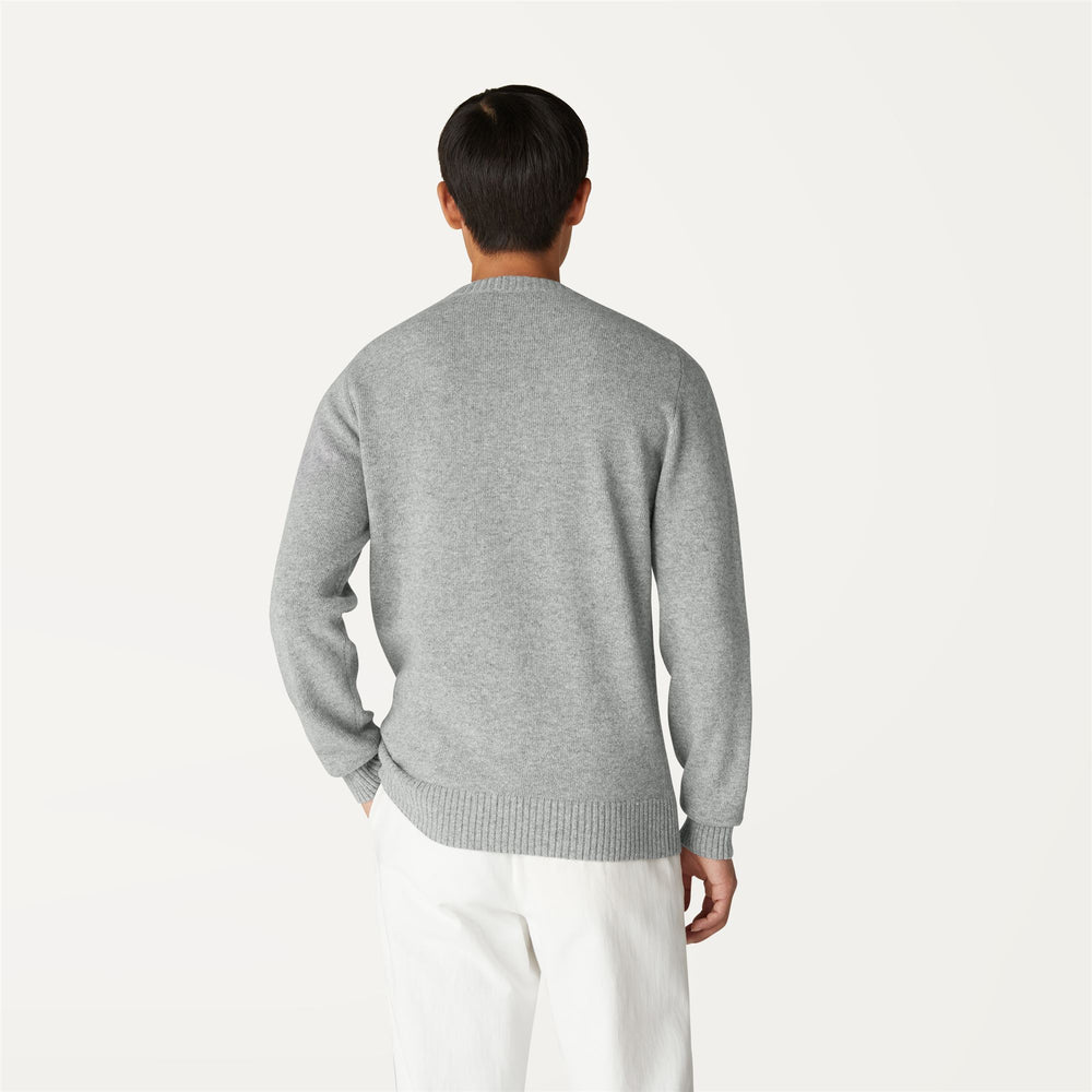 Grey Men's Warm Wool Knit Pullover with Ribbed Details 02