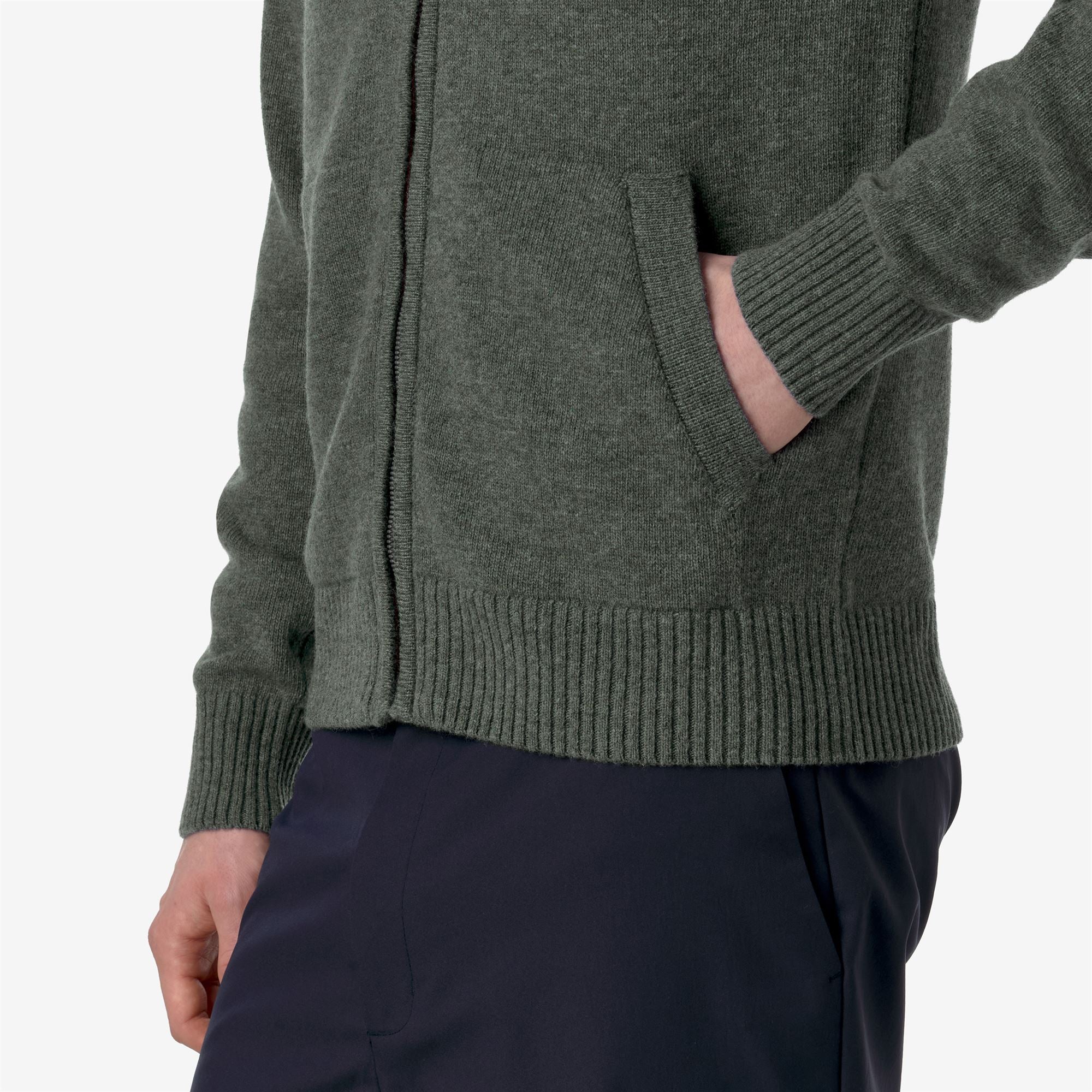 Knitwear_Man_MARCY LAMBSWOOL_Jacket_GREEN BLACKISH - Commercial 7