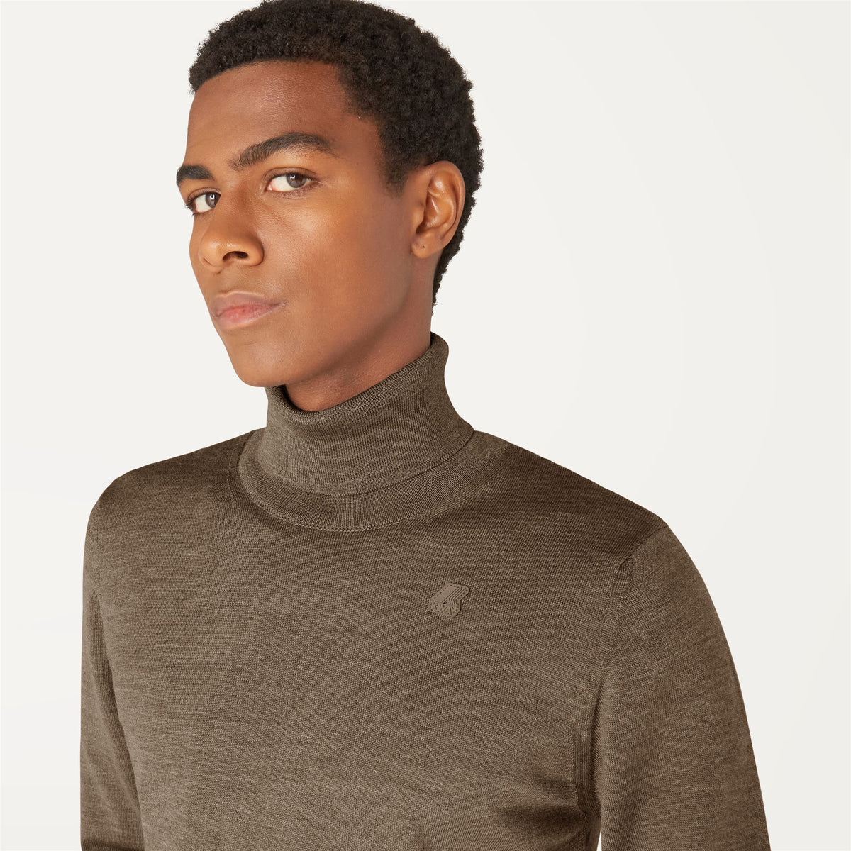 Knitwear_MAN_HENRY MERINO_Pull Over_Beige Taupe - Commercial 7