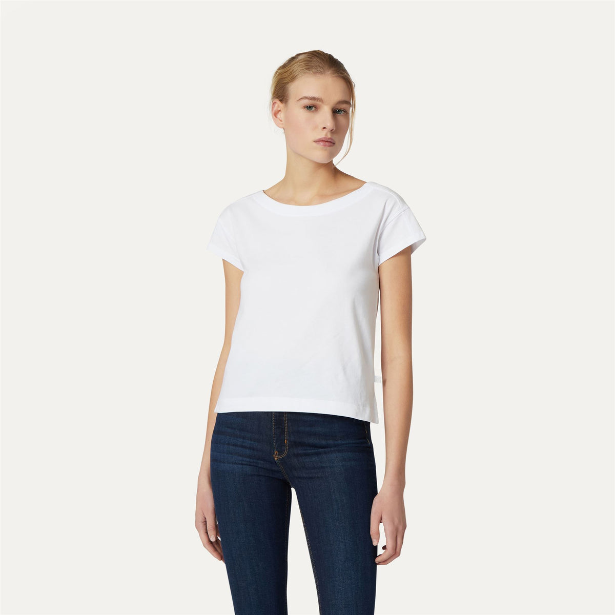 T-Shirts & Top_WOMAN_RORY_T-Shirt_White - Commercial 4