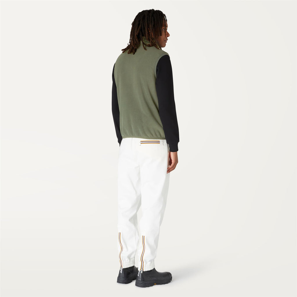 Fleece_Man_YANNICK POLAR_Jacket_GREEN BLACKISH  - Blue Depth - Commercial 6