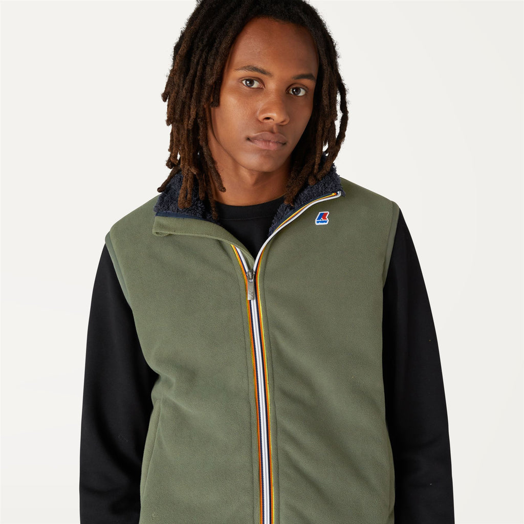 Fleece_Man_YANNICK POLAR_Jacket_GREEN BLACKISH  - Blue Depth - Commercial 7