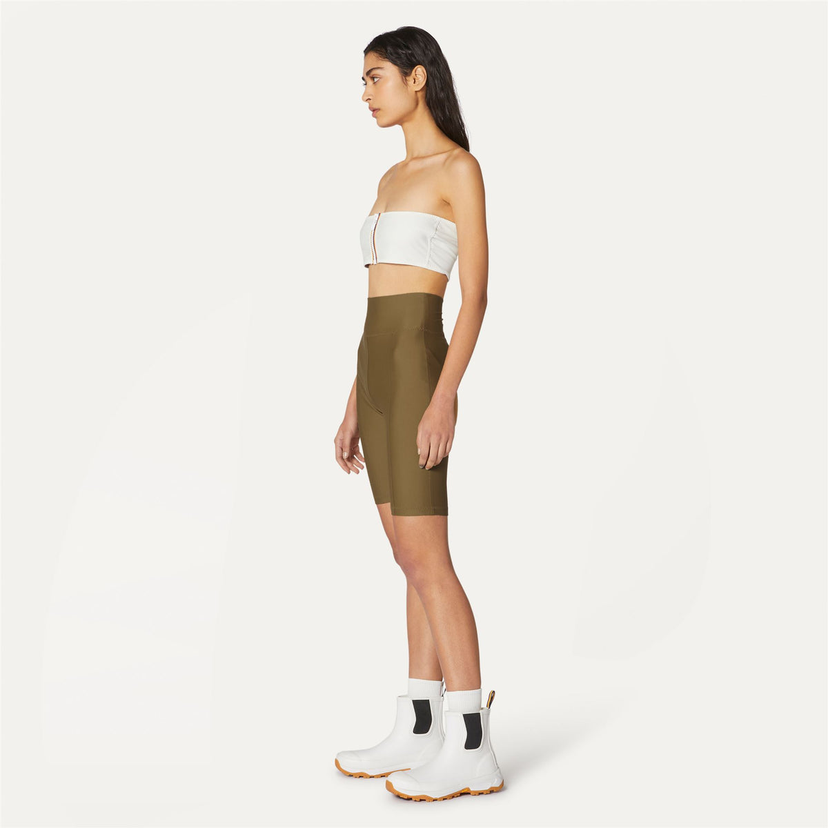 Shorts_WOMAN_CYCLEL_Sport Shorts_Brown Plantation - White Natural - Commercial 5