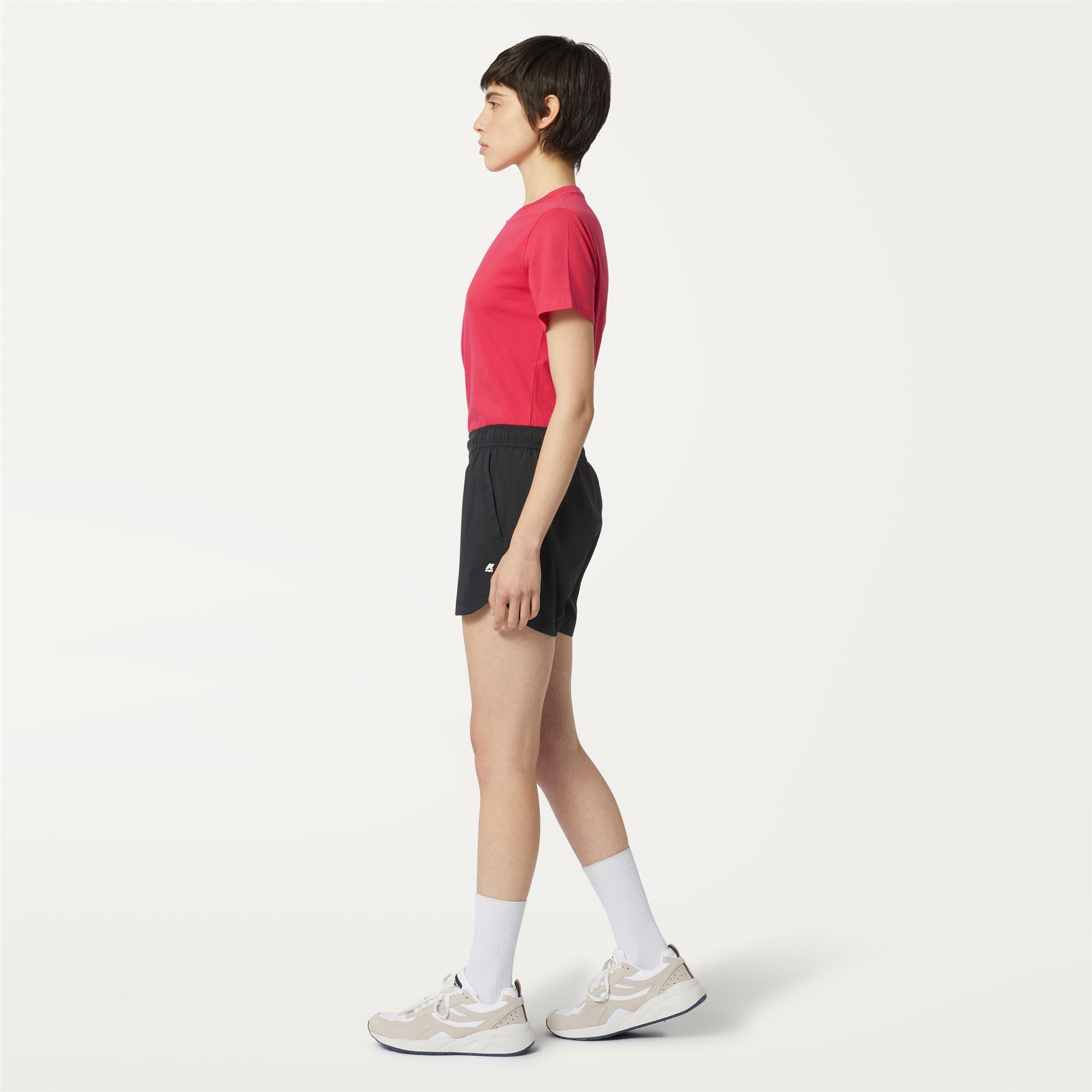 Shorts_WOMAN_HYPE_Sport Shorts_Black Pure - Commercial 5