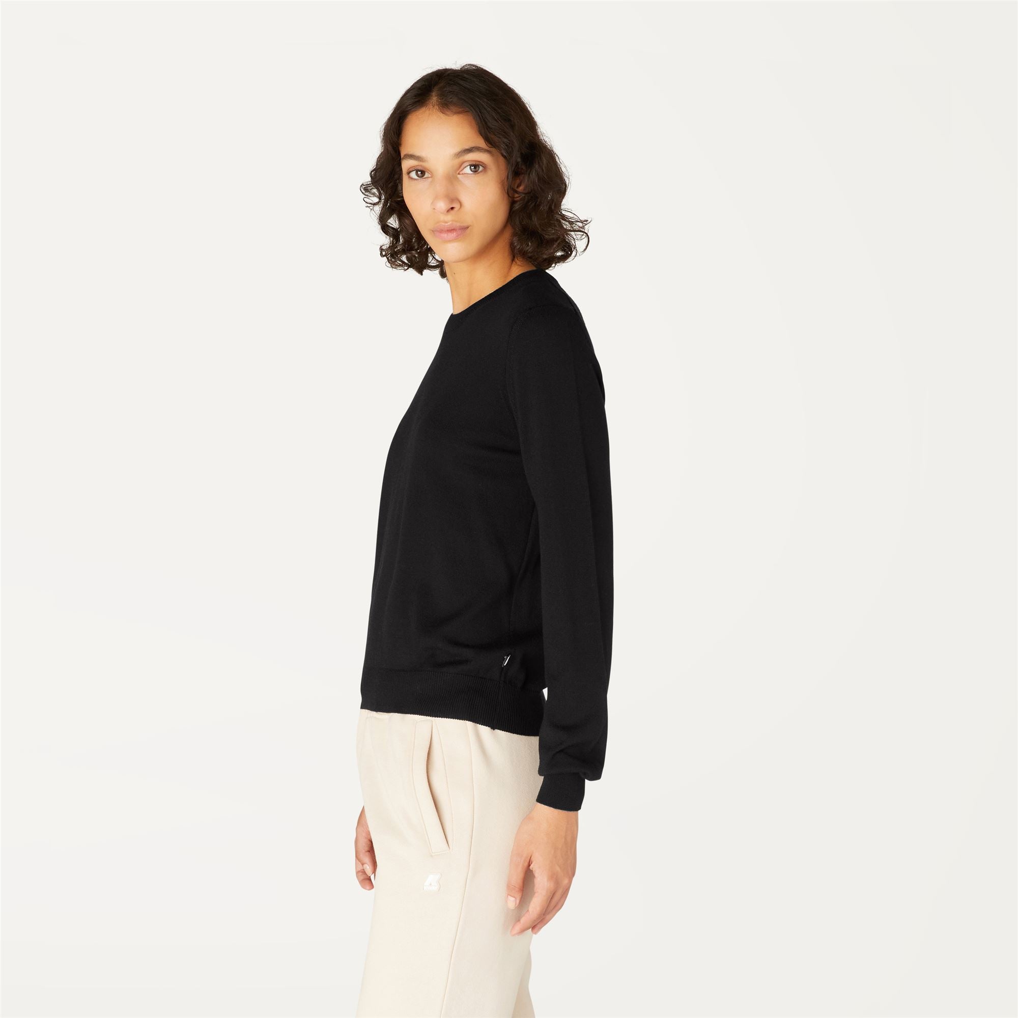 Knitwear_Woman_ABBI MERINO_Pull Over_Black Pure - Commercial 5