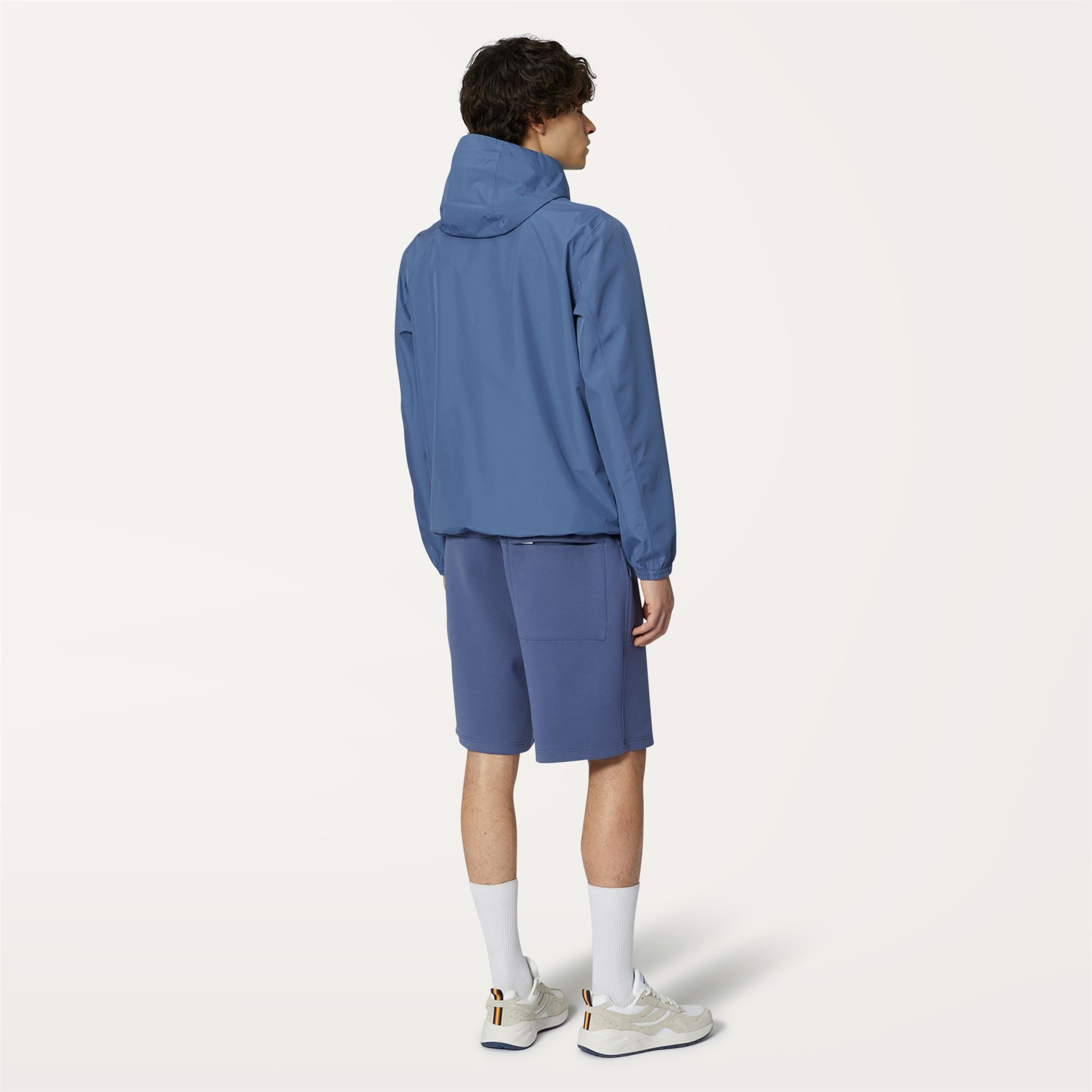 Shorts_MAN_THEOTIME LIGHT SPACER_Sport Shorts_Blue Indigo - Commercial 6