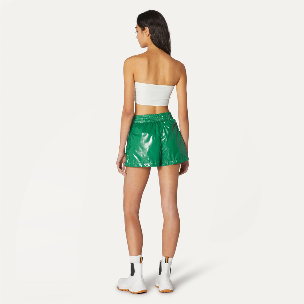 Shorts_WOMAN_SHOELLE LIGHT GLASS RIPSTOP_Sport Shorts_Green - Commercial 6