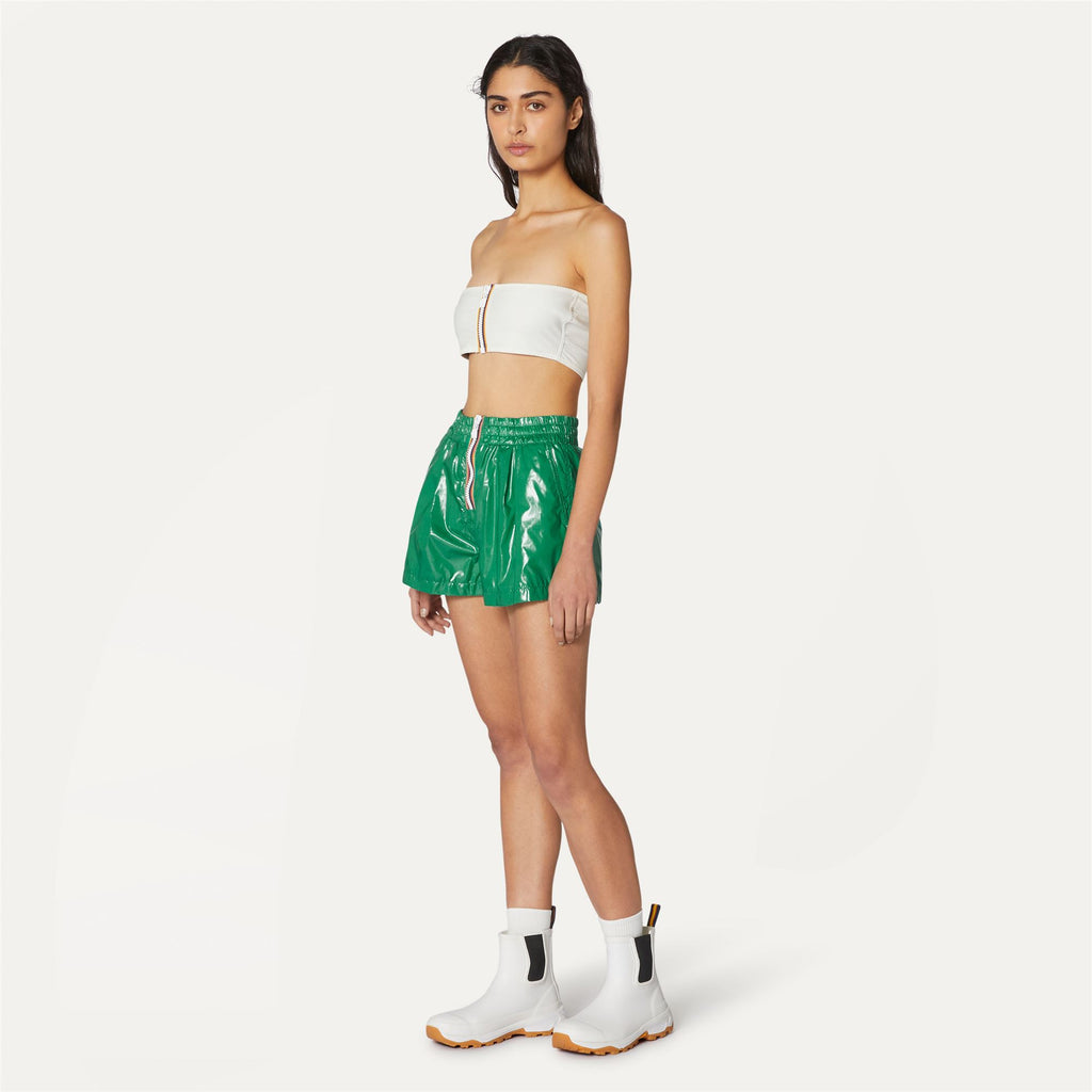 Shorts_WOMAN_SHOELLE LIGHT GLASS RIPSTOP_Sport Shorts_Green - Commercial 5