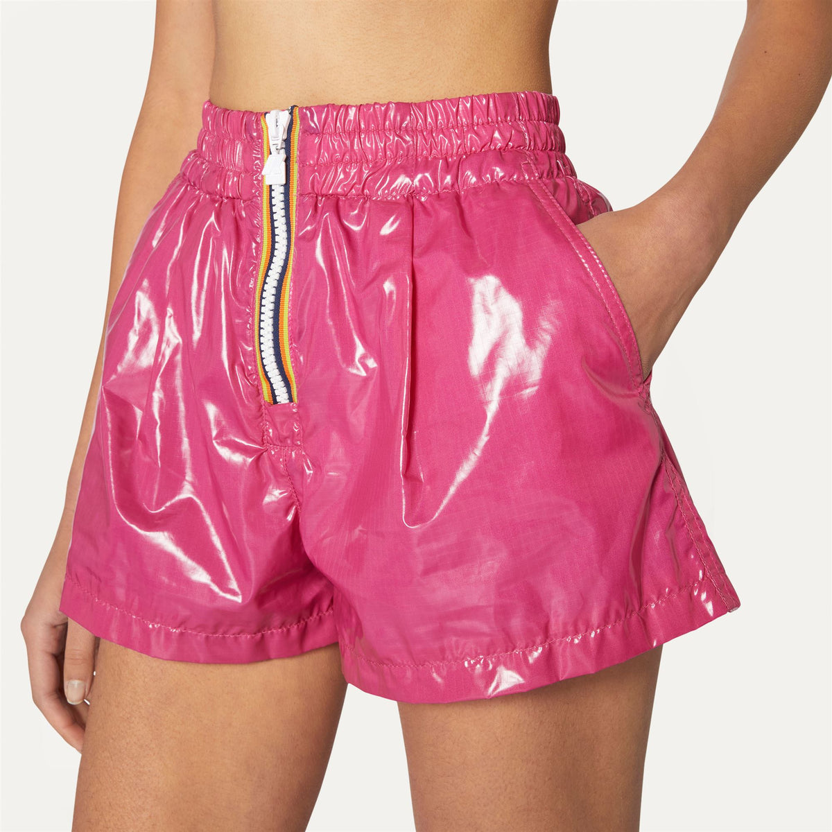 Shorts_WOMAN_SHOELLE LIGHT GLASS RIPSTOP_Sport Shorts_Pink Peacock - Commercial 7