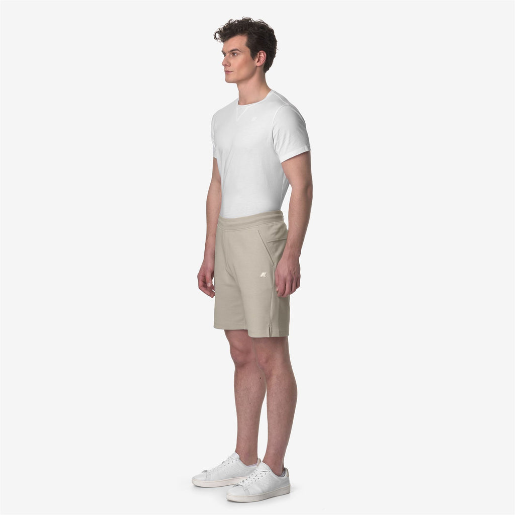 Shorts_MAN_KENY INTERLOCK_Sport Shorts_BEIGE LT - Commercial 5