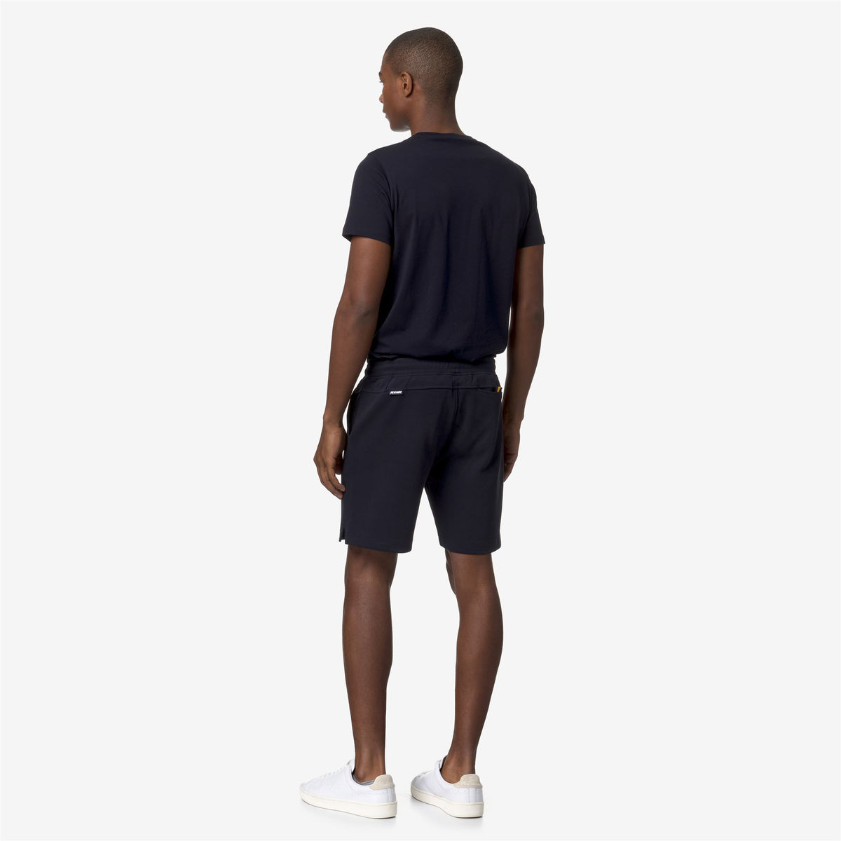 Shorts_MAN_KENY INTERLOCK_Sport Shorts_Blue Depth - Commercial 6