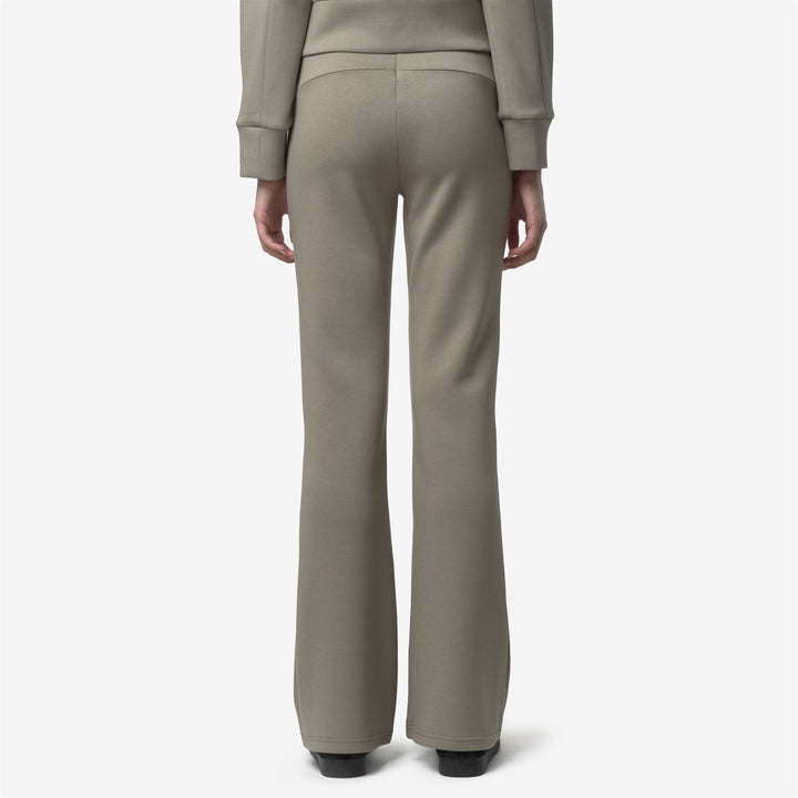 Pantalones deportivos acampanados verdes para mujer con cintura ajustable 5