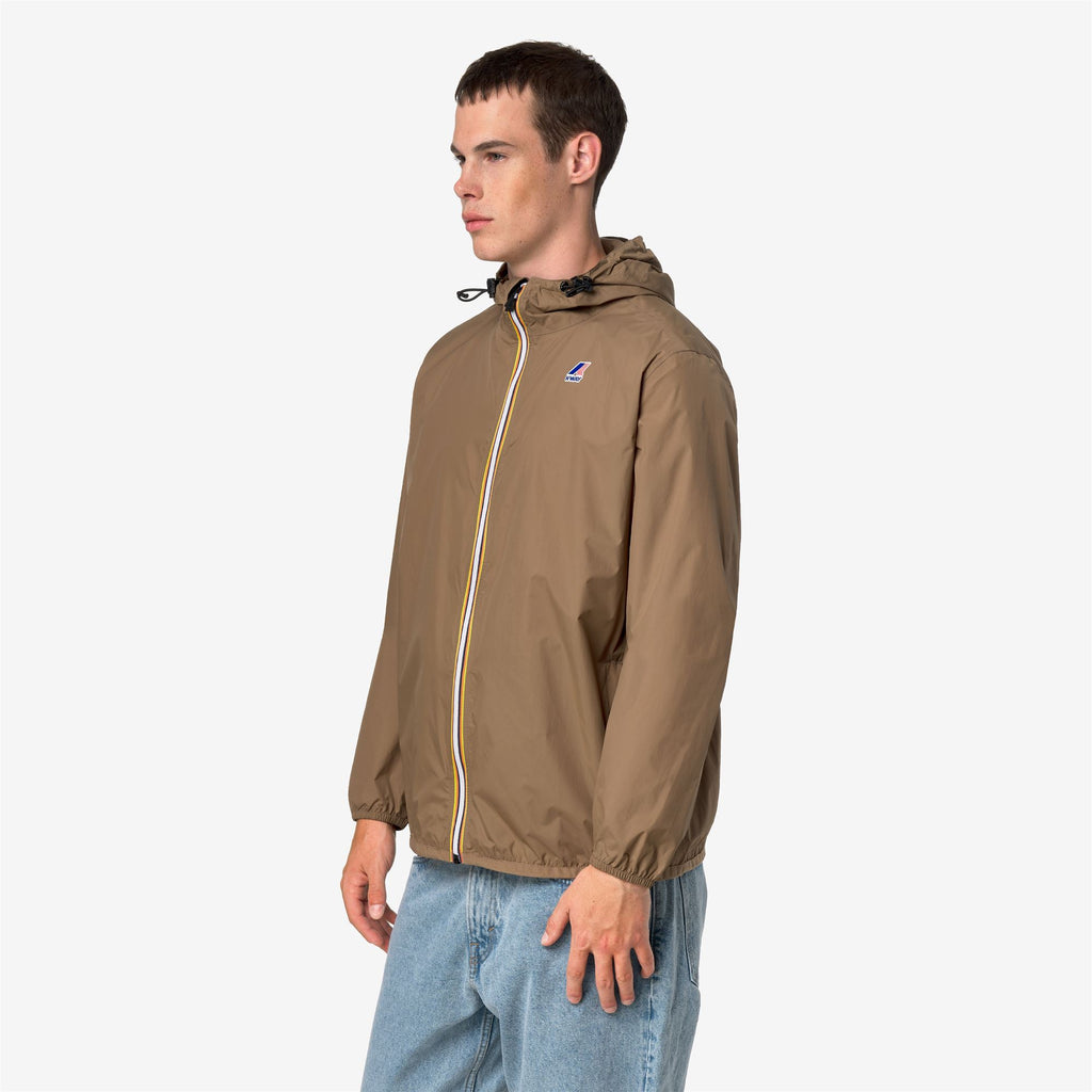 Jackets_UNISEX_LE VRAI 4.0 CLAUDE_Mid_Brown Corda - Commercial 4