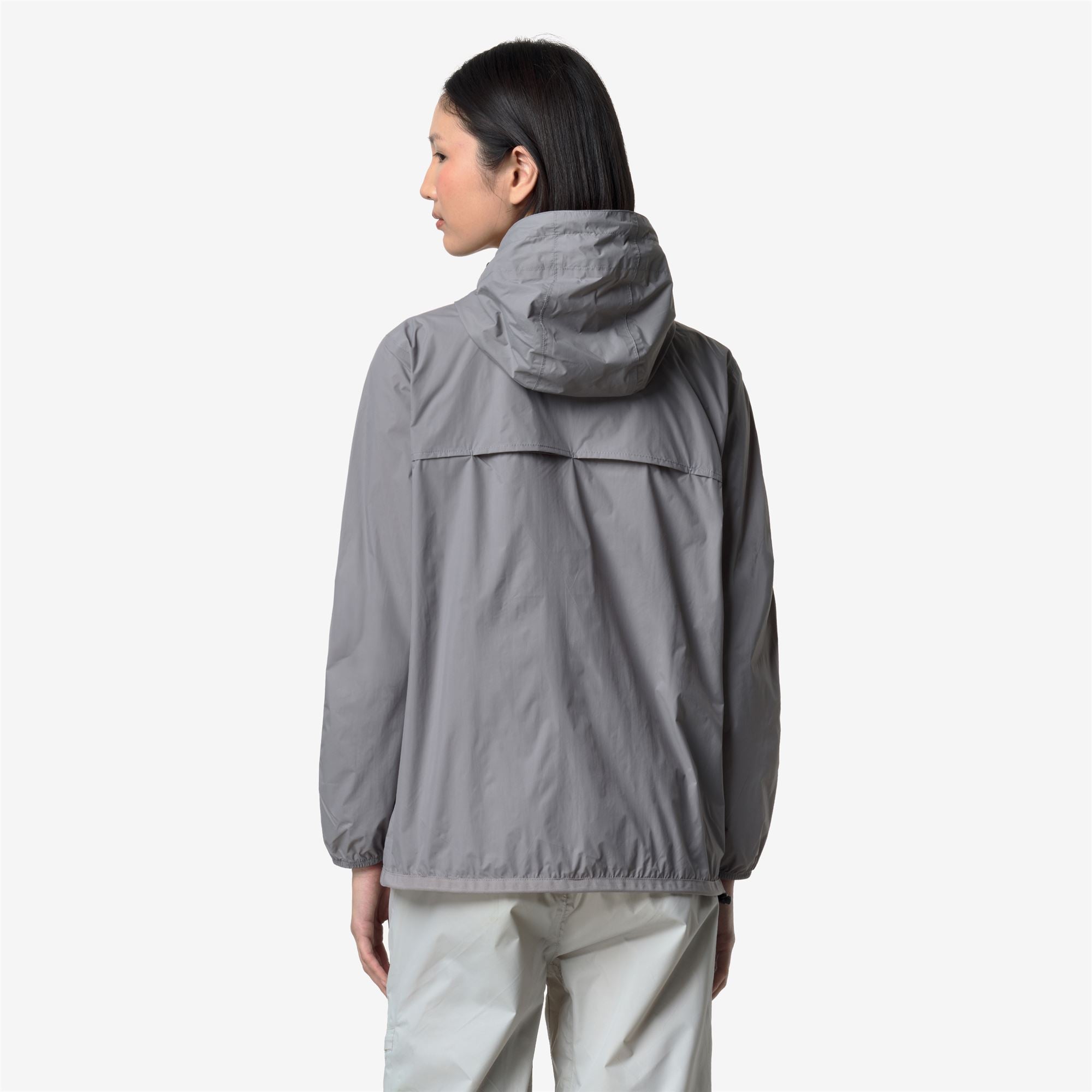 Jackets_UNISEX_LE VRAI 4.0 CLAUDE_Mid_Grey Frost - Commercial 6