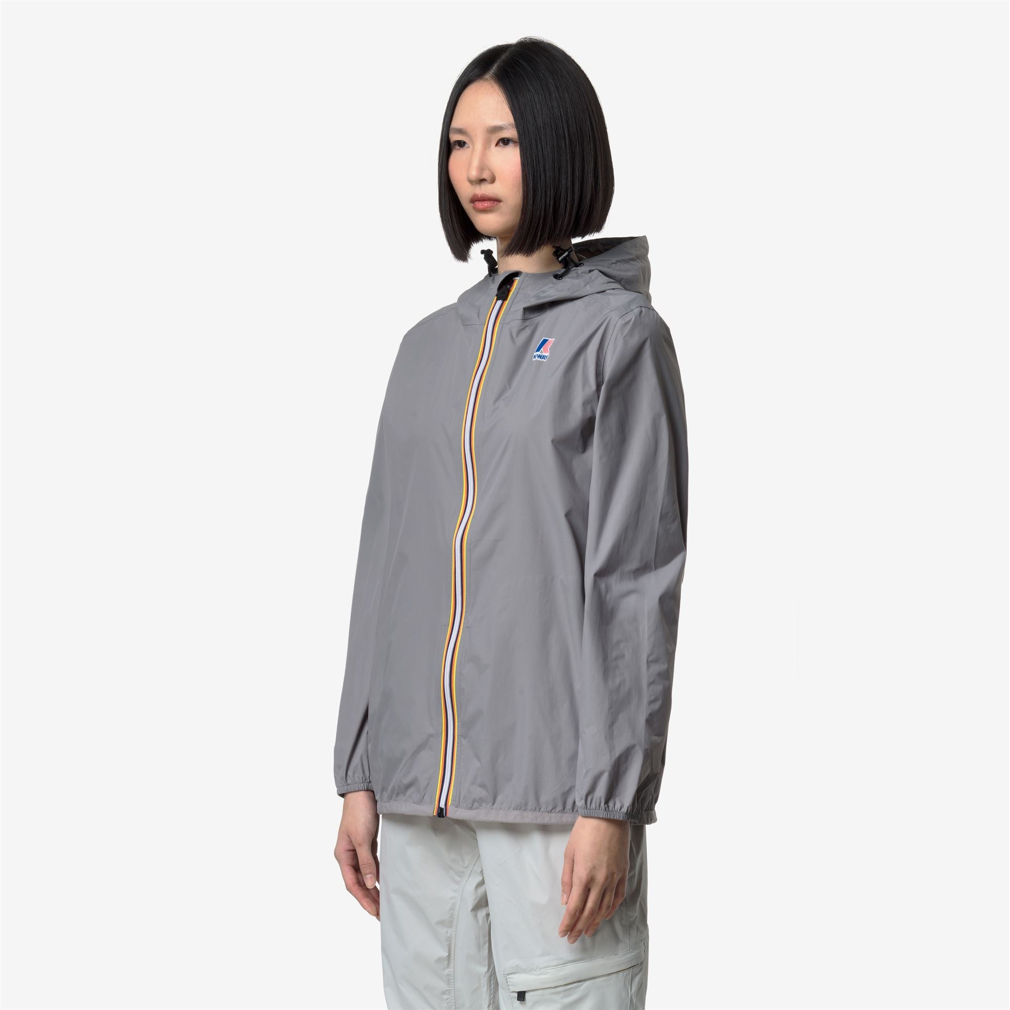 Jackets_UNISEX_LE VRAI 4.0 CLAUDE_Mid_Grey Frost - Commercial 5
