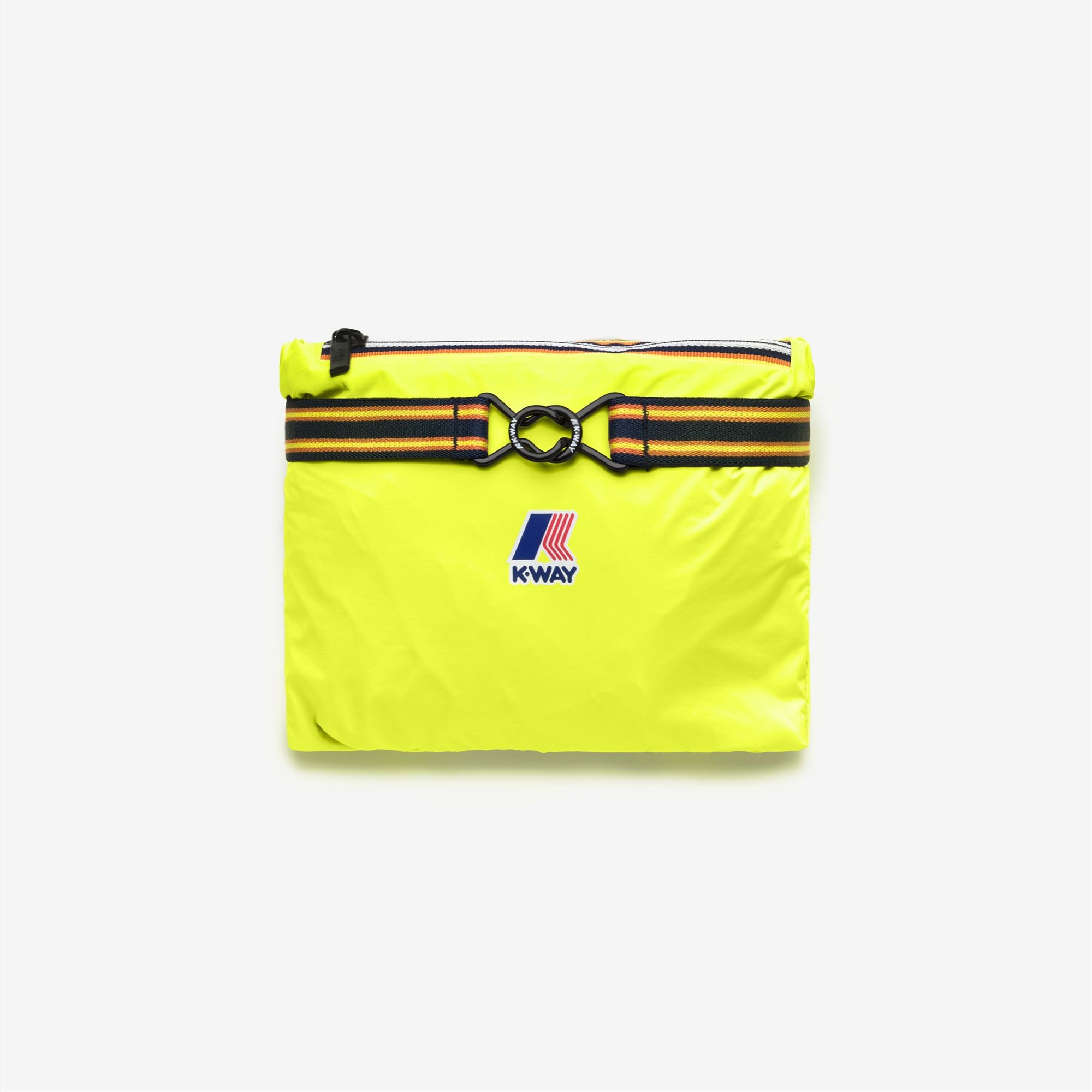 Jackets_UNISEX_LE VRAI 4.0 CLAUDE_Mid_Yellow Soleil - Commercial 2