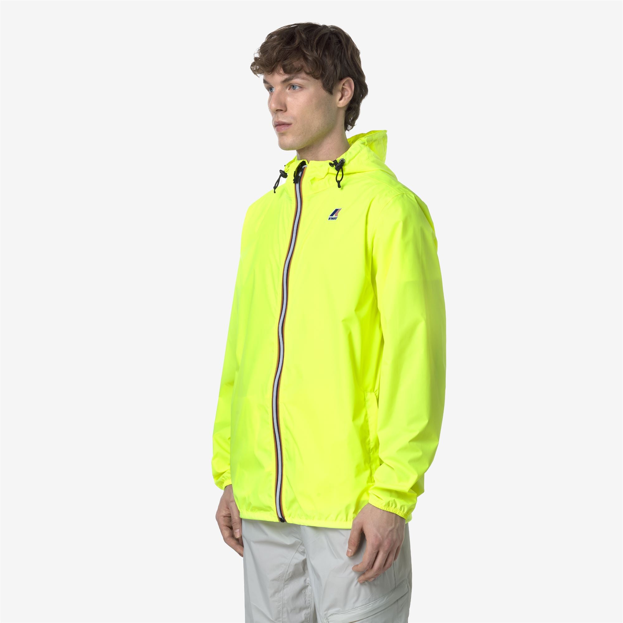 Jackets_UNISEX_LE VRAI 4.0 CLAUDE_Mid_Yellow Soleil - Commercial 5