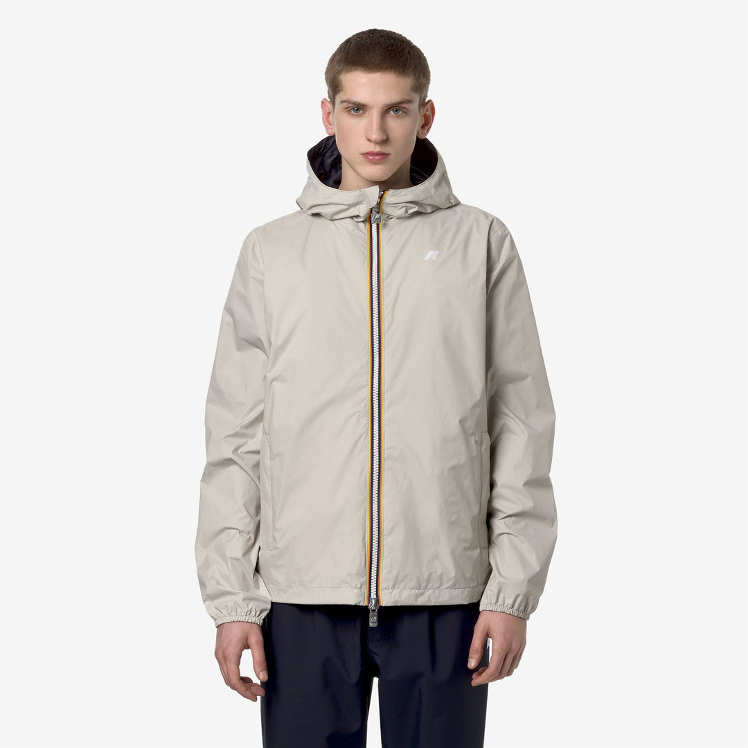 Chaqueta corta impermeable reversible para hombre beige y azul 01