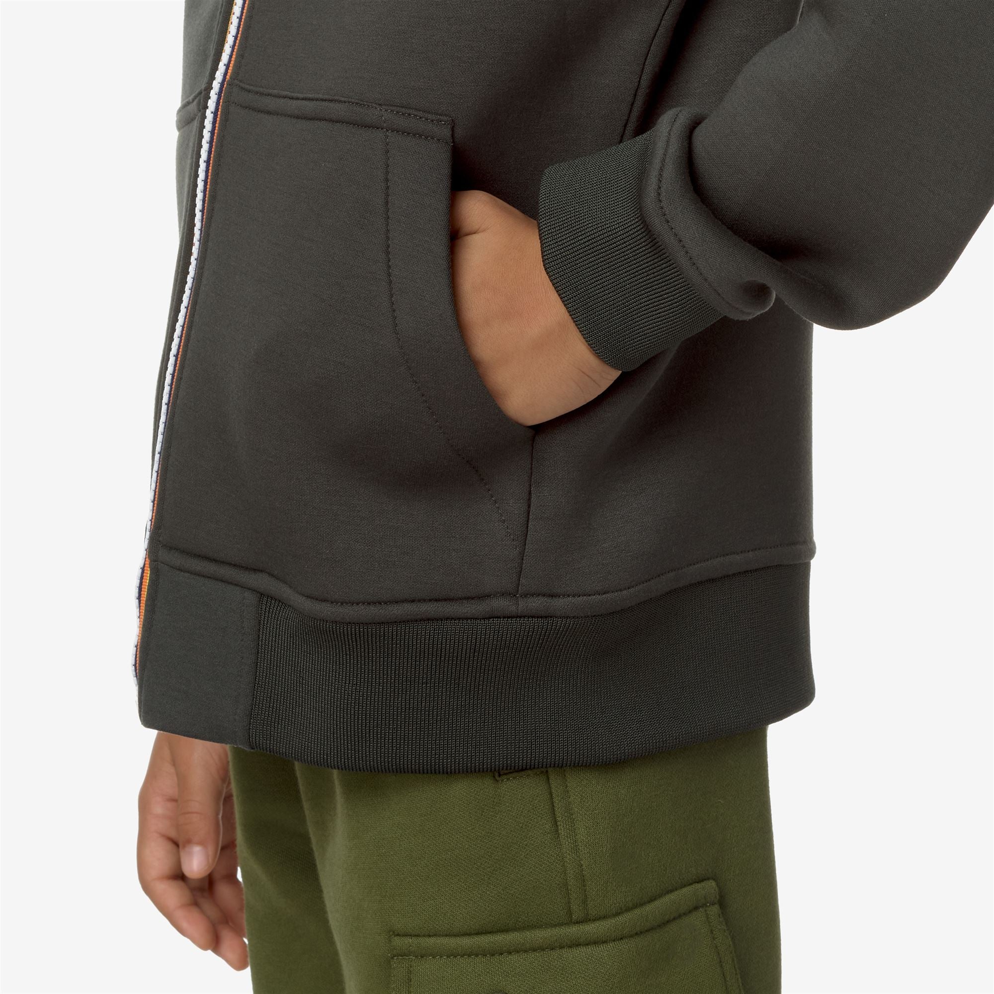 Fleece_BOY_P. BERENGER SPACER_Jacket_GREEN BLACKISH - Commercial 7