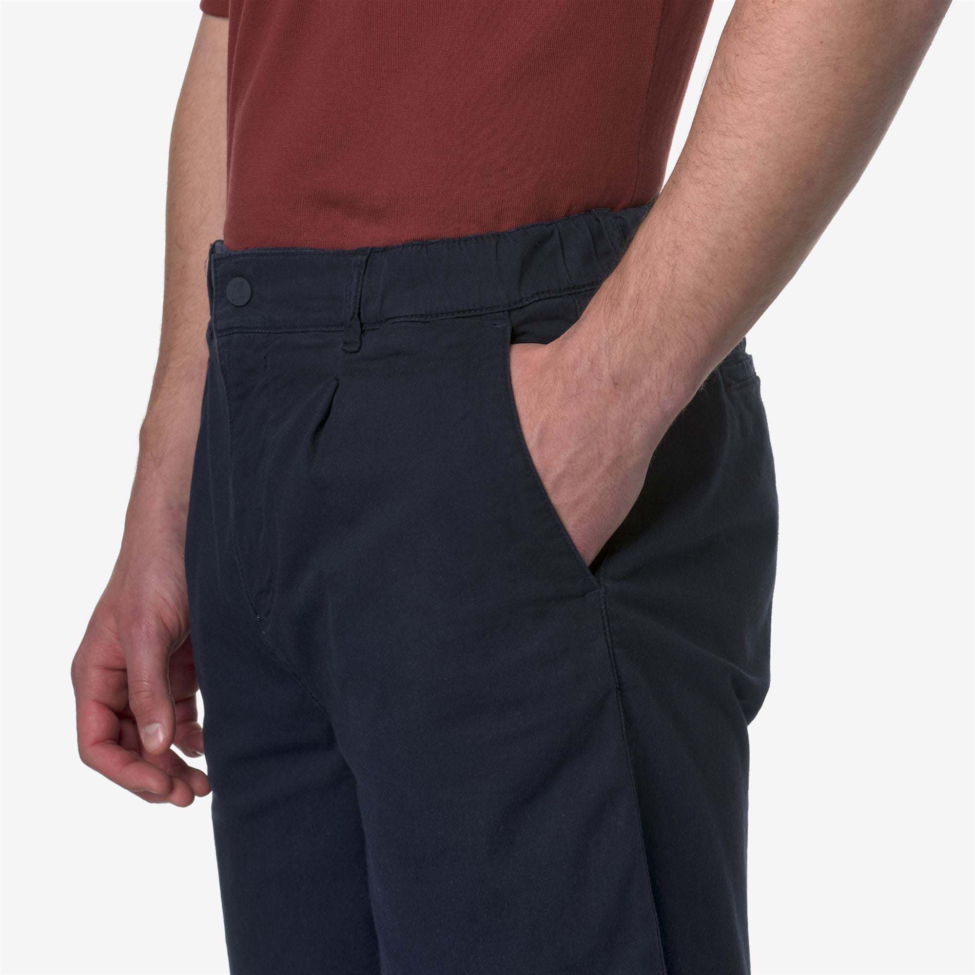 Shorts_Man_THEON_Chino_Blue Depth - Commercial 7