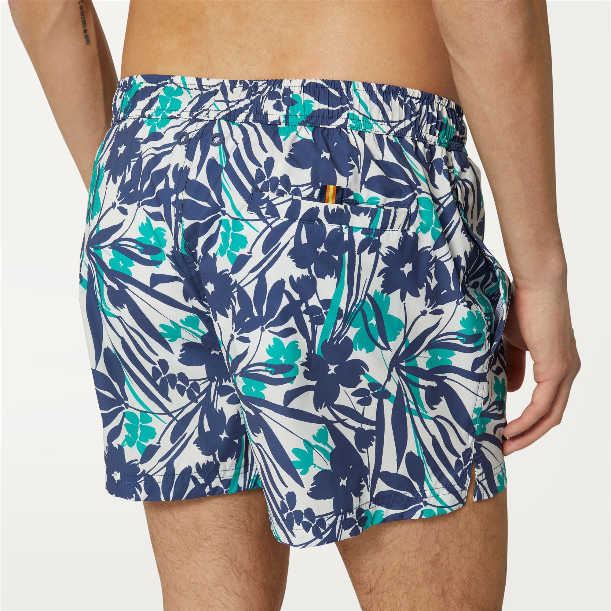 Bathing Suits_MAN_AIRY GRAPHIC_Swimming Trunks_Flowers White Indigo - Commercial 7