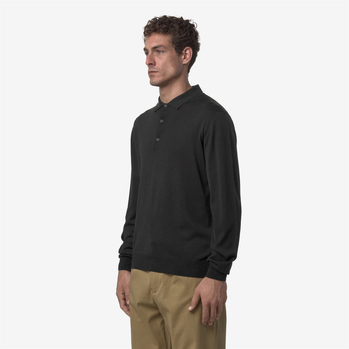 Maglione grigio in lana merino da uomo con colletto polo 4