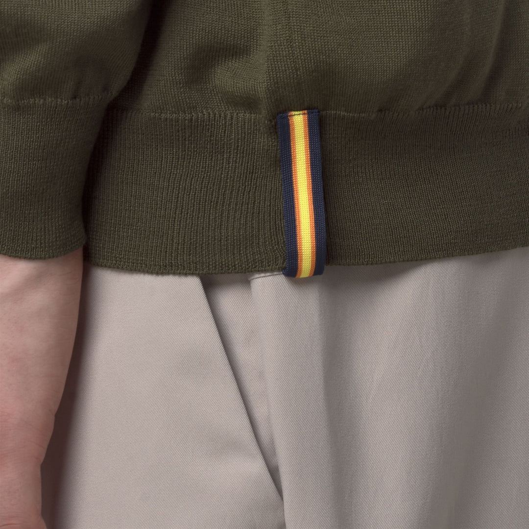 Maglione pullover in lana merino verde da uomo main