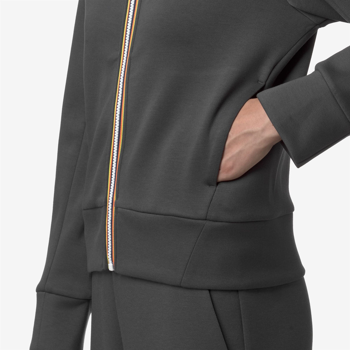 Fleece_WOMAN_DIVINE LIGHT SPACER_Jacket_Grey Shadow Dk - Commercial 7