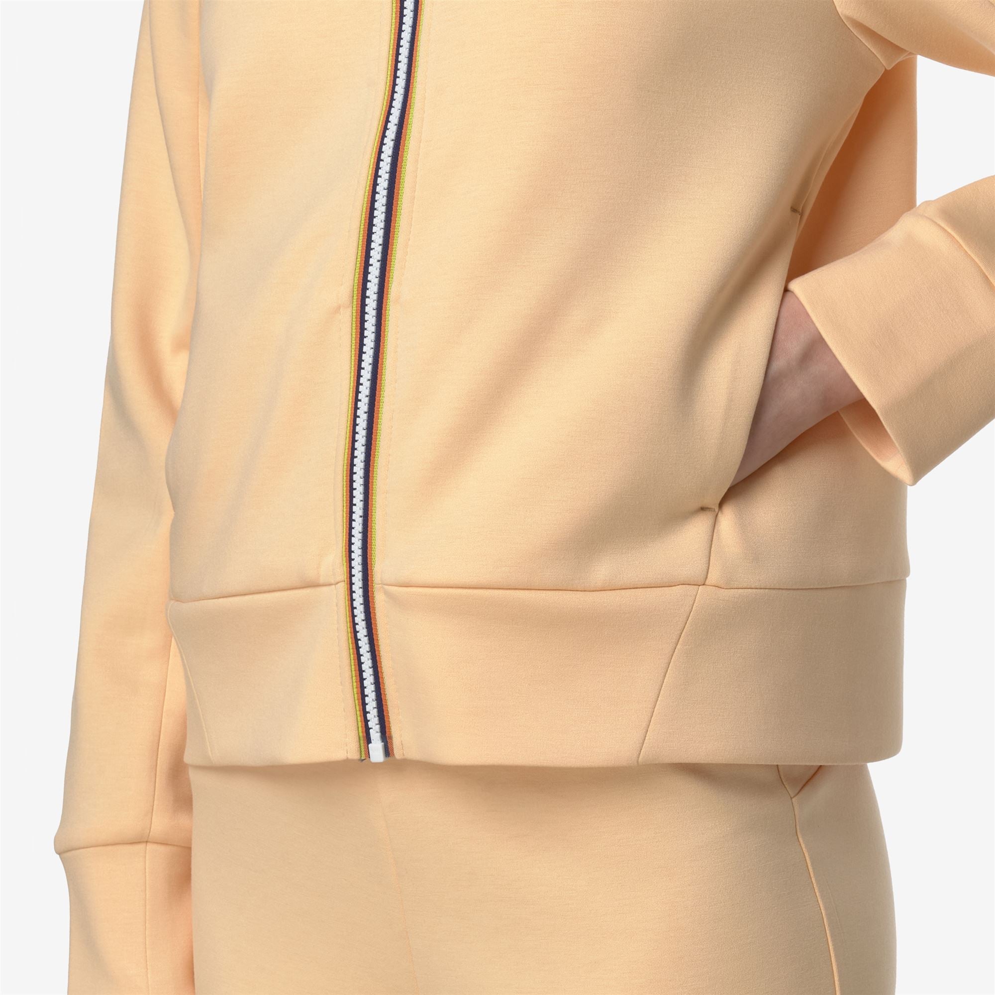 Fleece_WOMAN_DIVINE LIGHT SPACER_Jacket_Beige Sheepskin - Commercial 7