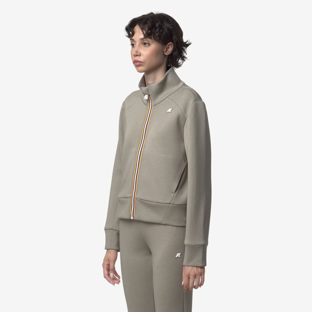 Chaqueta deportiva corta de polar verde para mujer con cremallera main